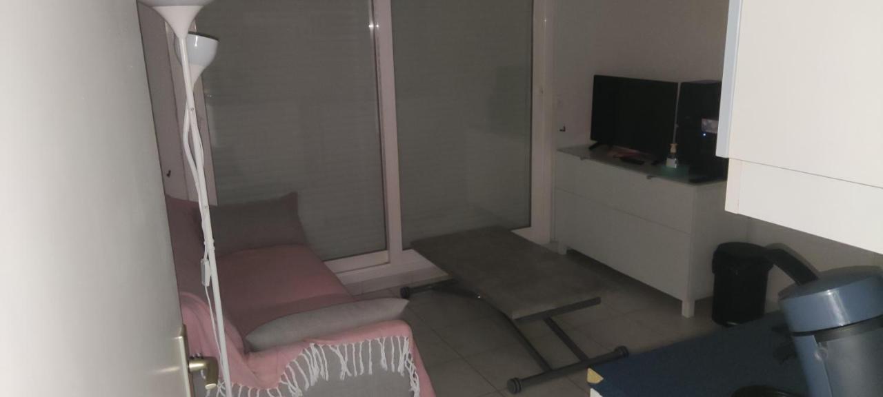 Appartement T2 Climatise Dans Residence Calme 滨海卡瓦莱尔 外观 照片