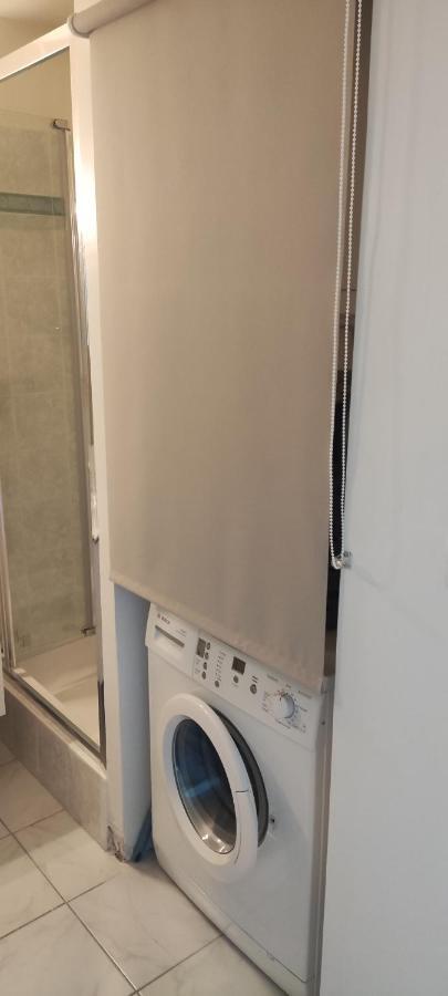 Appartement T2 Climatise Dans Residence Calme 滨海卡瓦莱尔 外观 照片